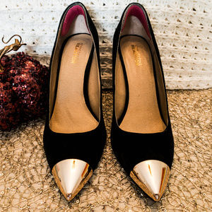 Kenneth Cole Reaction Gold Toe Pumps 9.5 (A18)